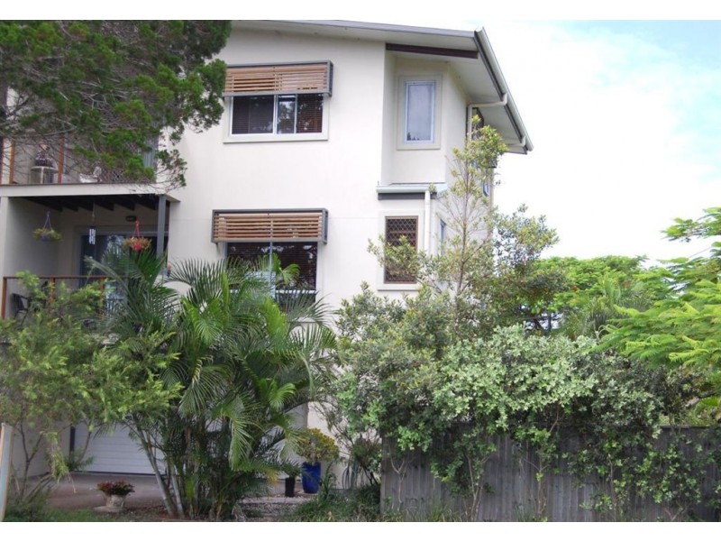 4/4 Station Street, Tugun QLD 4224