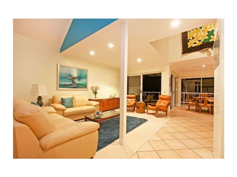 67 Crest Drive, Currumbin QLD 4223