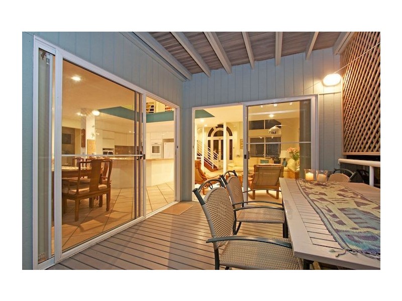 67 Crest Drive, Currumbin QLD 4223