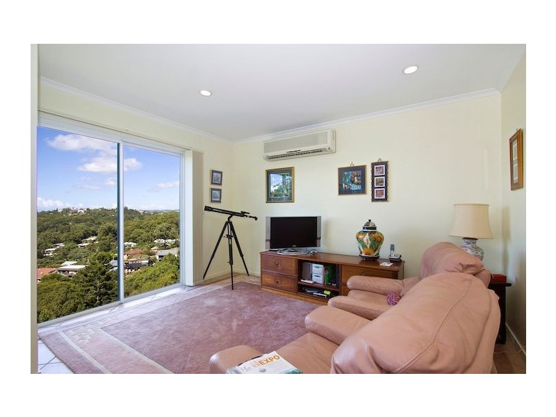 67 Crest Drive, Currumbin QLD 4223
