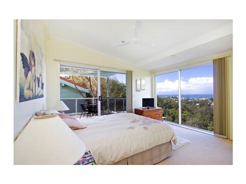 67 Crest Drive, Currumbin QLD 4223