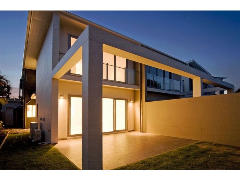2/3 Malparara Street, Tugun QLD 4224