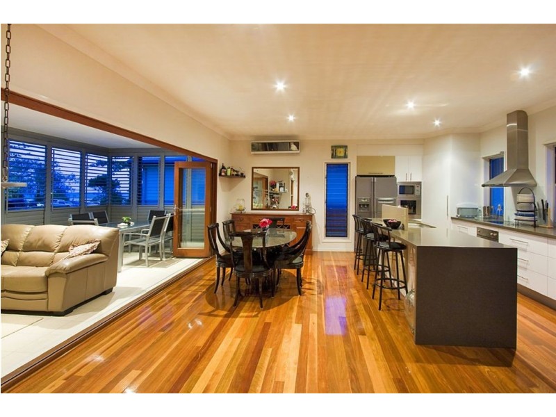 2/32 Pacific Parade, Bilinga QLD 4225