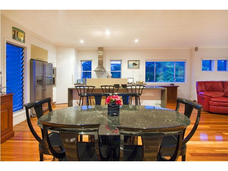 2/32 Pacific Parade, Bilinga QLD 4225