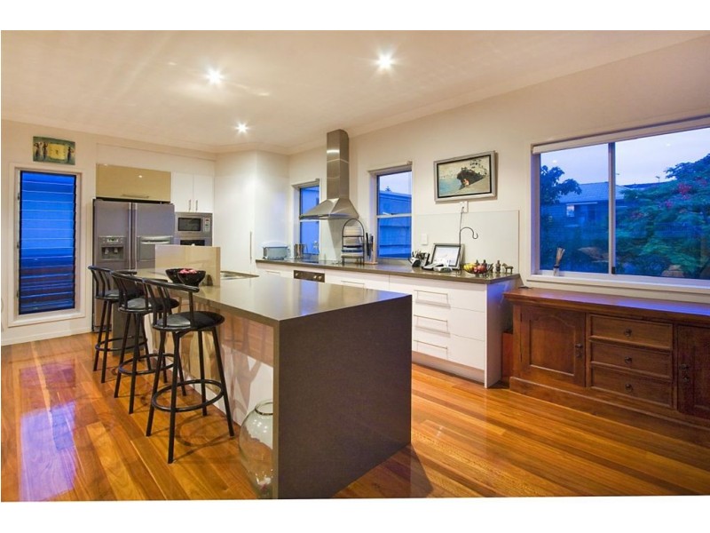 2/32 Pacific Parade, Bilinga QLD 4225