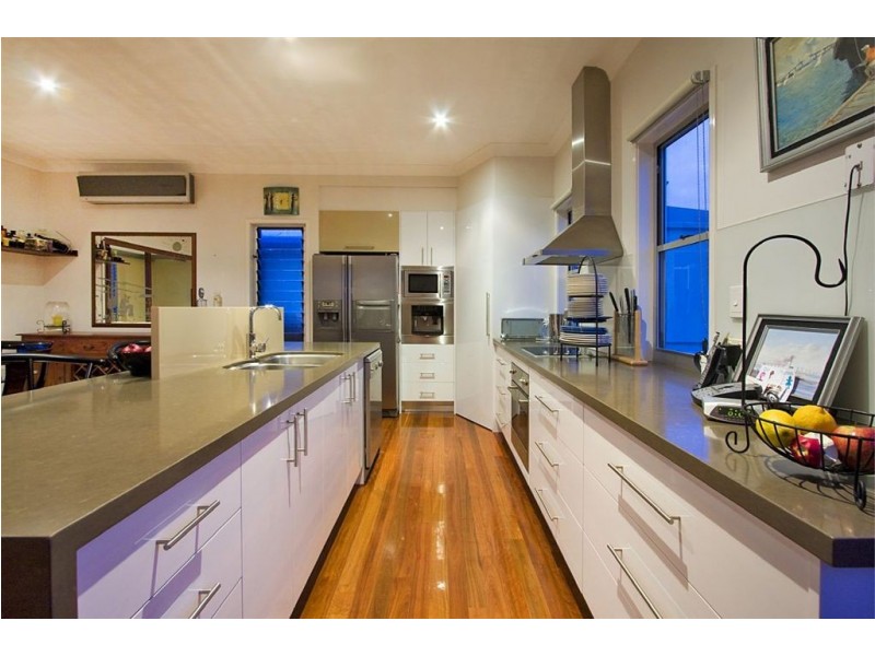 2/32 Pacific Parade, Bilinga QLD 4225