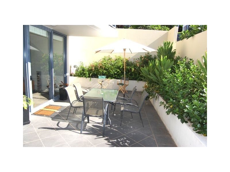 2053/1 Ocean Street, Burleigh Heads QLD 4220