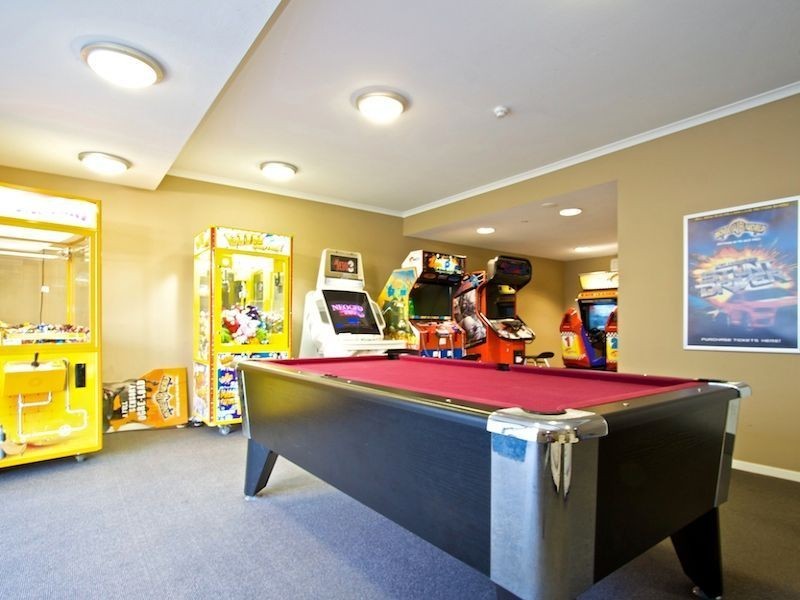 2053/1 Ocean Street, Burleigh Heads QLD 4220