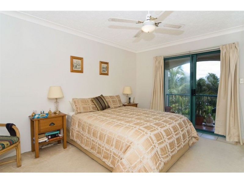 25/147-149 Golden Four Drive, Bilinga QLD 4225