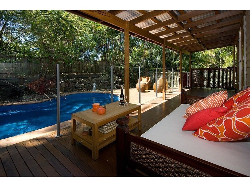 14 Regent Street, Currumbin QLD 4223