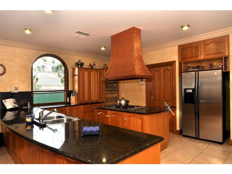 17 Stanley Street, Leabrook SA 5068