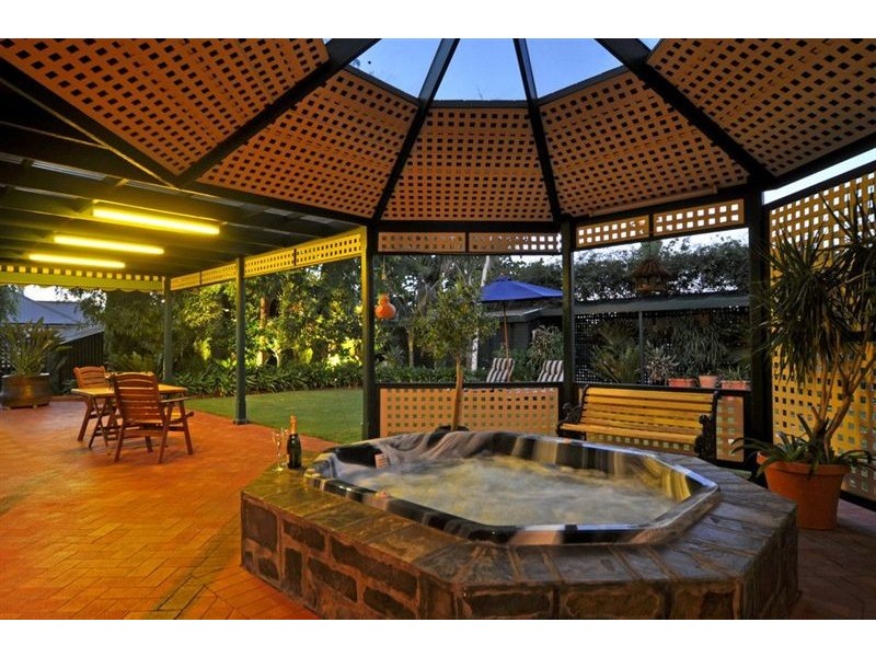 17 Stanley Street, Leabrook SA 5068