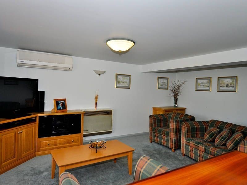 12 Yalpara Avenue, Rostrevor SA 5073