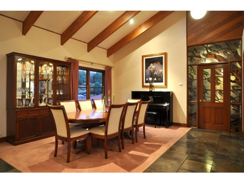 8 Mountainview Place, Mount Osmond SA 5064