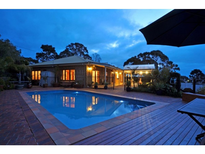 8 Mountainview Place, Mount Osmond SA 5064