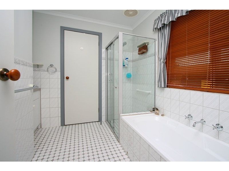 6 Castle Hill Place, Golden Grove SA 5125