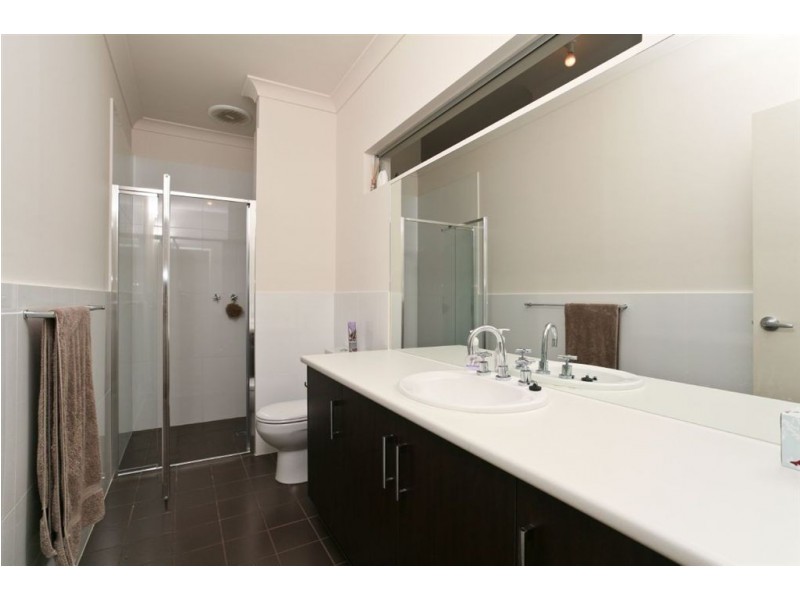 36 Emerald Street, Mawson Lakes SA 5095