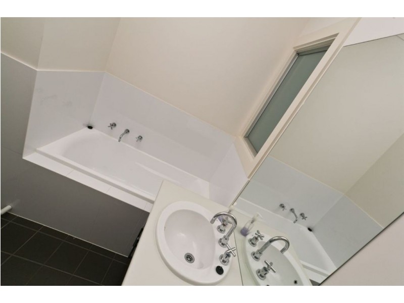 36 Emerald Street, Mawson Lakes SA 5095