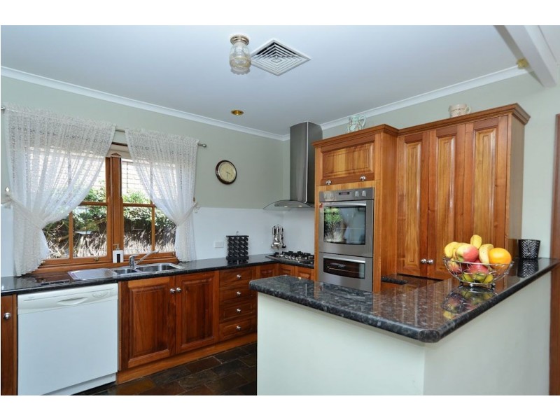 6 Gillard Drive, Rosslyn Park SA 5072