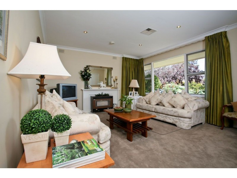 12 Jeffery Court, Vale Park SA 5081