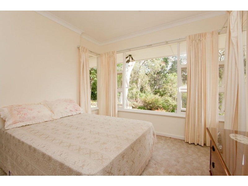 17 Ilfracombe Drive, Wattle Park SA 5066