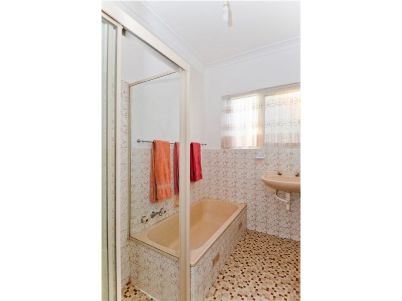 9 Hammond Street, Clarence Park SA 5034