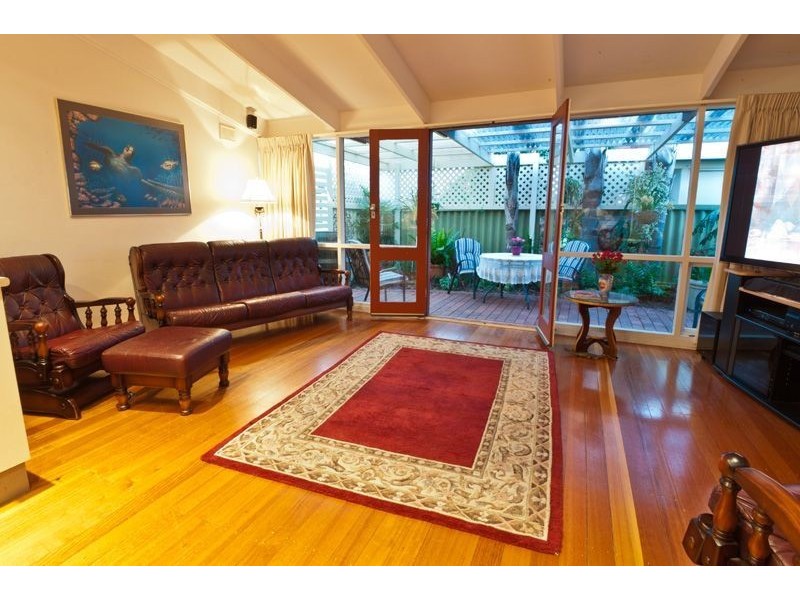 4 Mallacoota Place, West Lakes Shore SA 5020