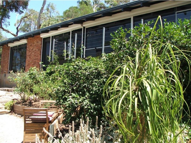 27 Gleneagles Road, Mount Osmond SA 5064