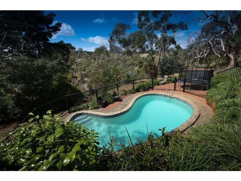 27 Gleneagles Road, Mount Osmond SA 5064