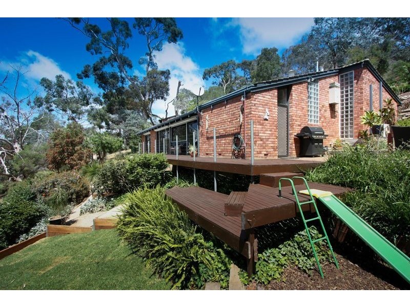 27 Gleneagles Road, Mount Osmond SA 5064