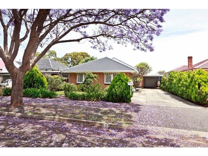 13 Clovelly Avenue, Clarence Gardens SA 5039