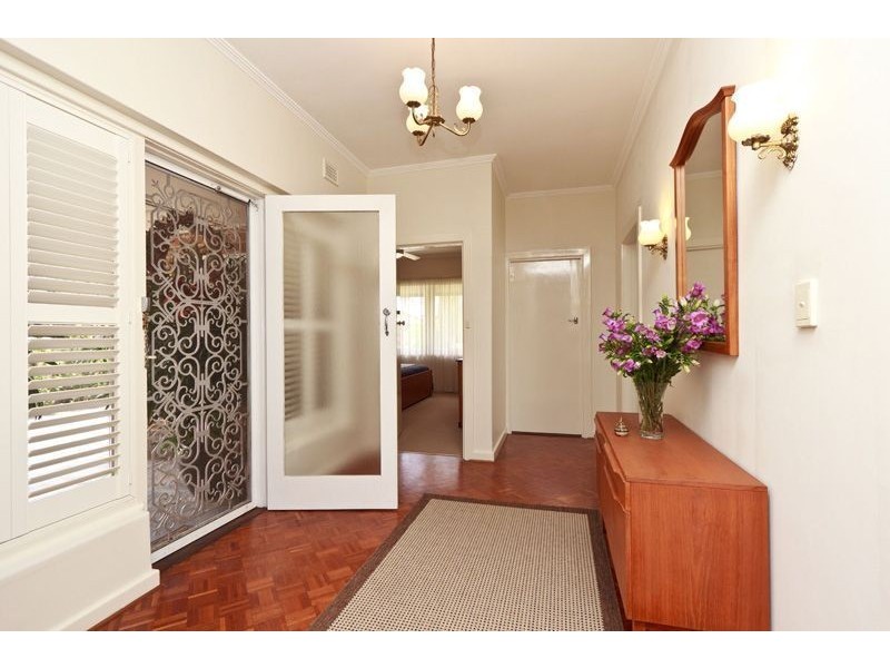 13 Clovelly Avenue, Clarence Gardens SA 5039