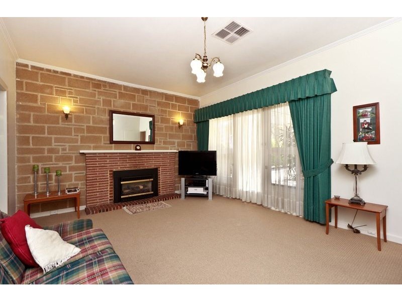 13 Clovelly Avenue, Clarence Gardens SA 5039