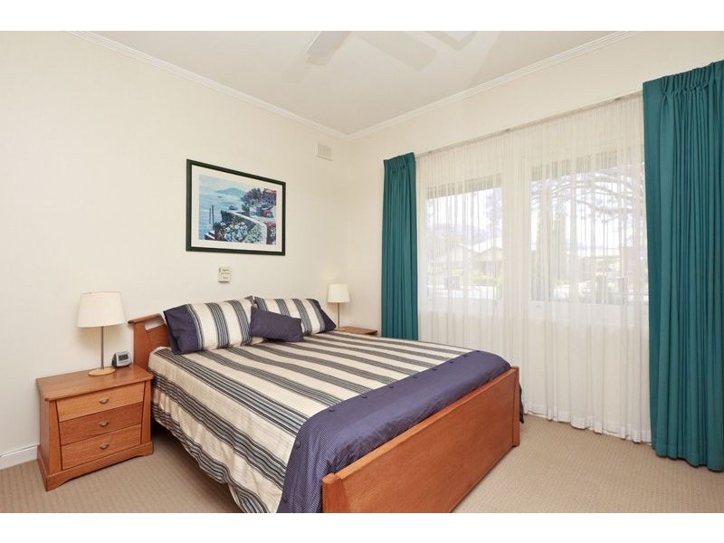 13 Clovelly Avenue, Clarence Gardens SA 5039