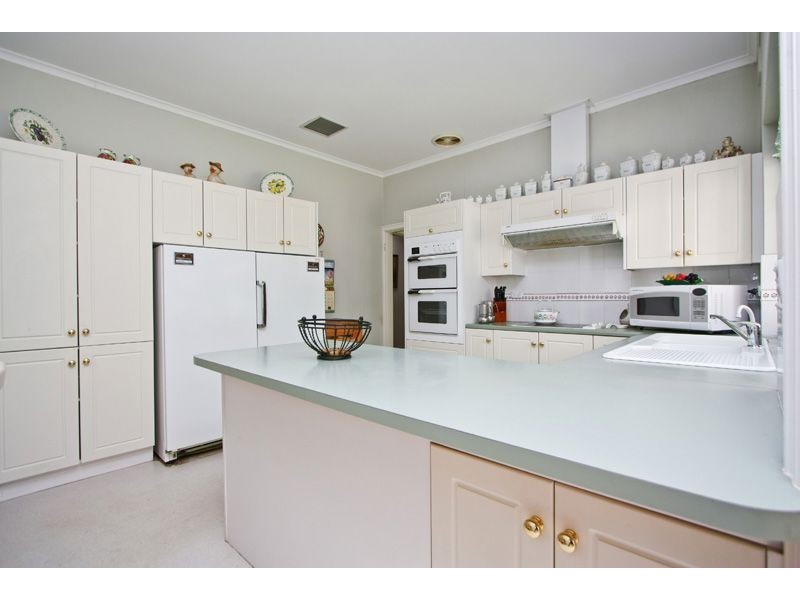 6 Kamali Avenue, Wattle Park SA 5066