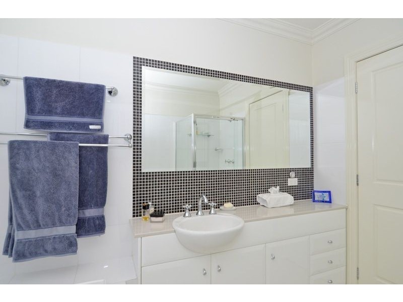 11 Mingara Avenue, Stonyfell SA 5066