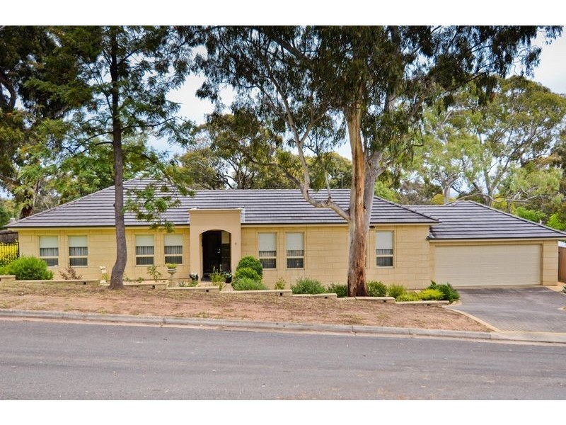 11 Mingara Avenue, Stonyfell SA 5066