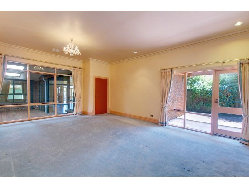 11 Hamilton Street, Erindale SA 5066