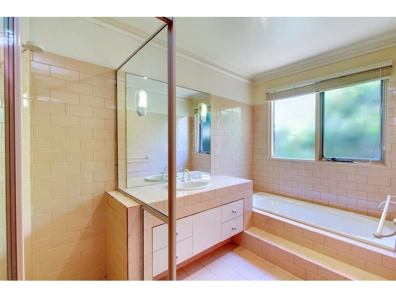 11 Hamilton Street, Erindale SA 5066
