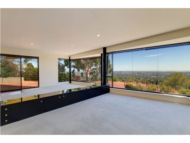 10 Chapman Crescent, Glen Osmond SA 5064