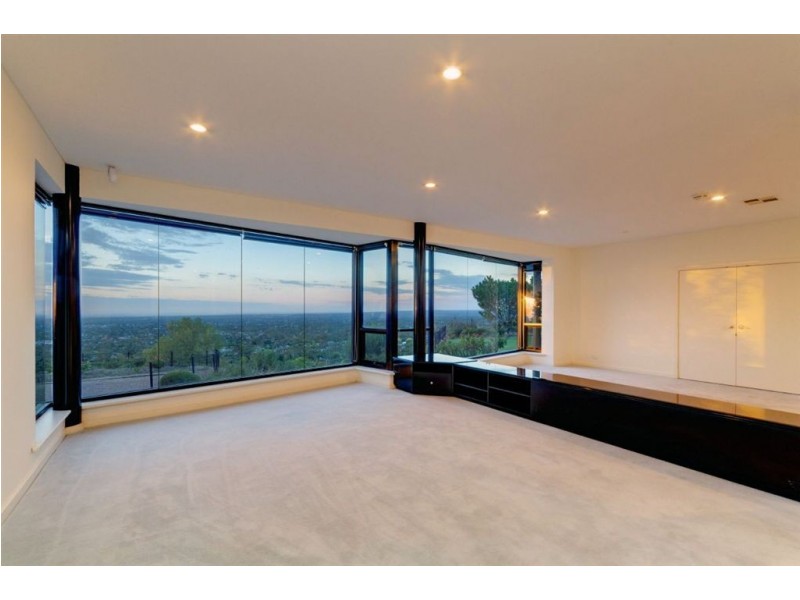 10 Chapman Crescent, Glen Osmond SA 5064