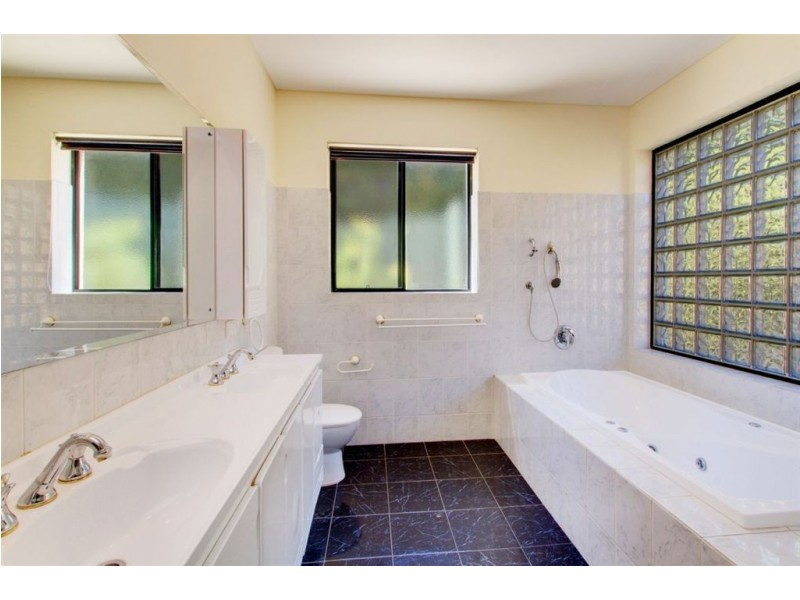 10 Chapman Crescent, Glen Osmond SA 5064