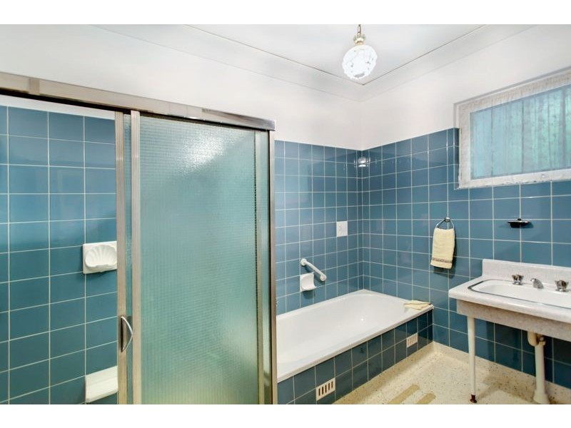 6 Darrell Avenue, Wattle Park SA 5066