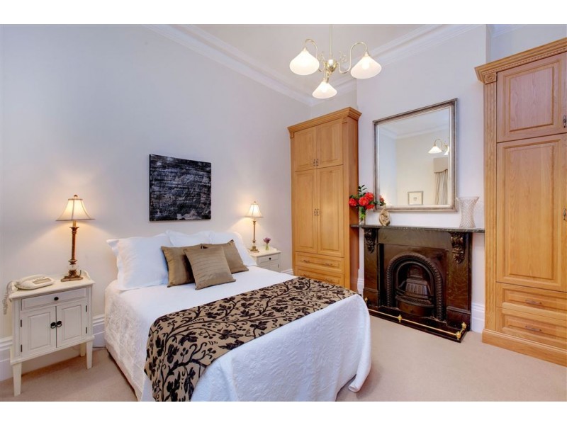 1 Uxbridge Street, Kensington Park SA 5068