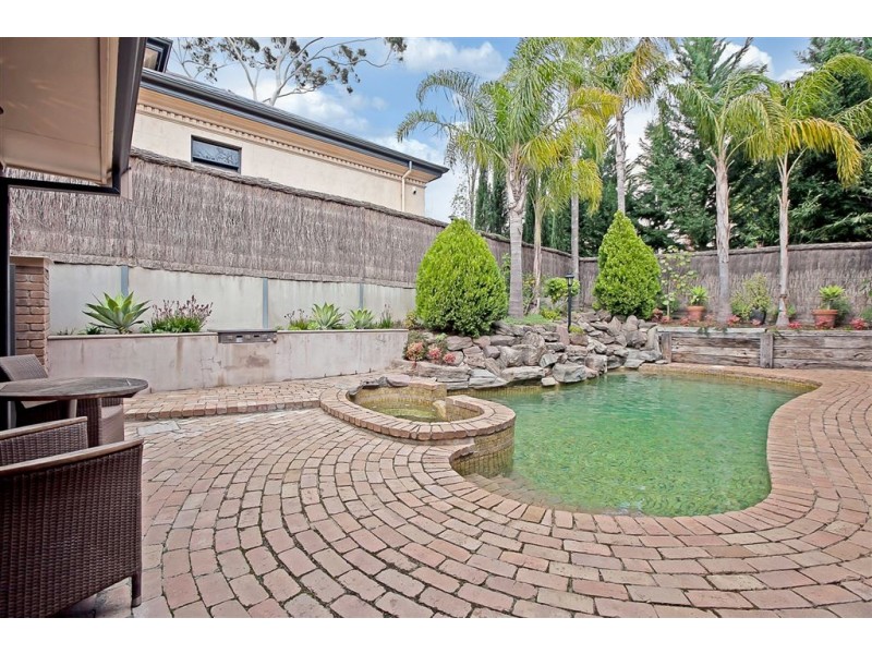 8 Brookside Road, Springfield SA 5062