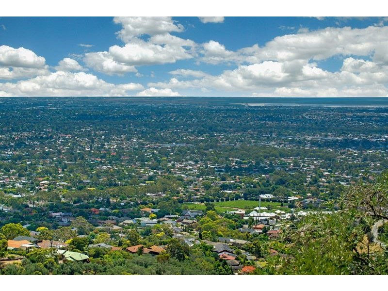 16 McBeath Drive, Skye SA 5072