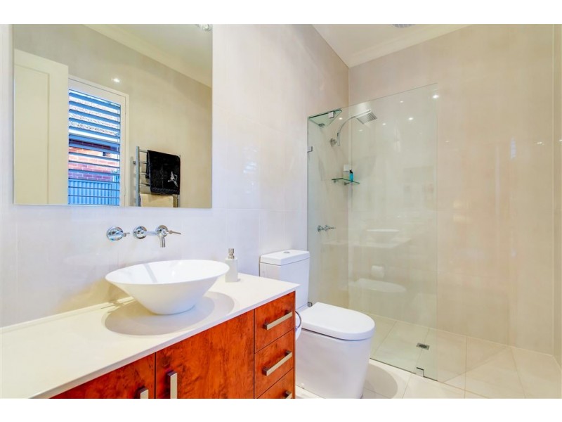 33 Lockwood Road, Erindale SA 5066