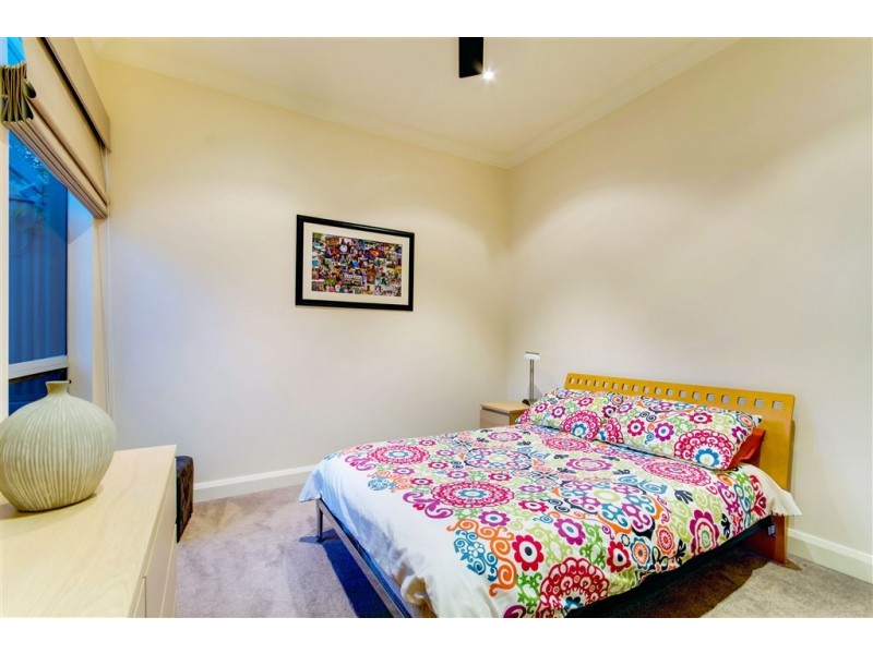 33 Lockwood Road, Erindale SA 5066