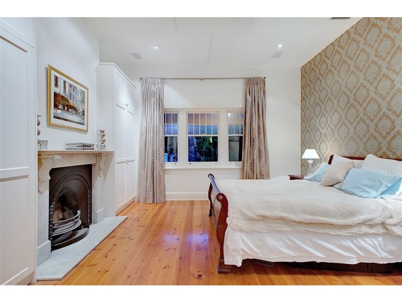 18 Chisholm Avenue, Burnside SA 5066