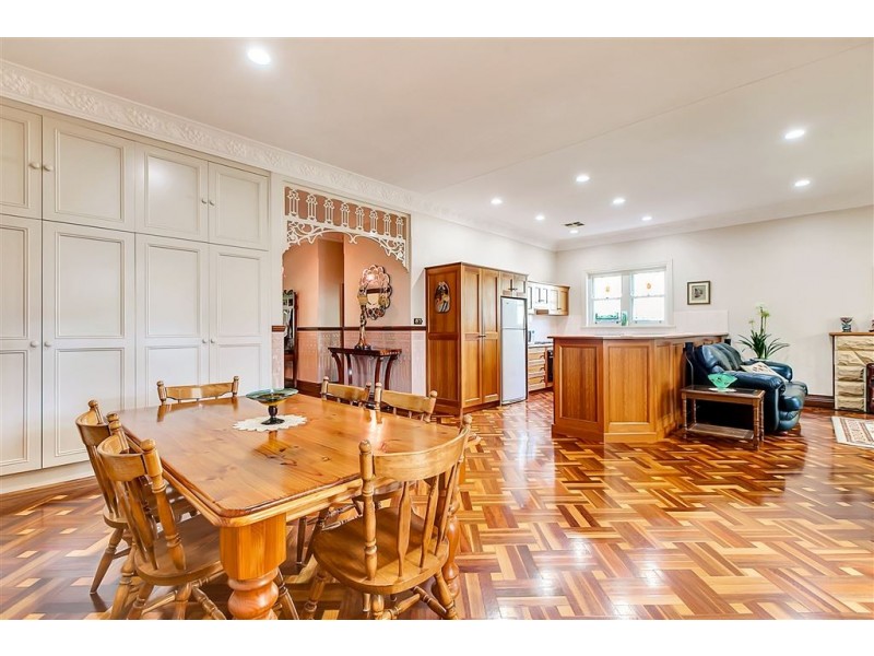 10 Hexham Avenue, Myrtle Bank SA 5064